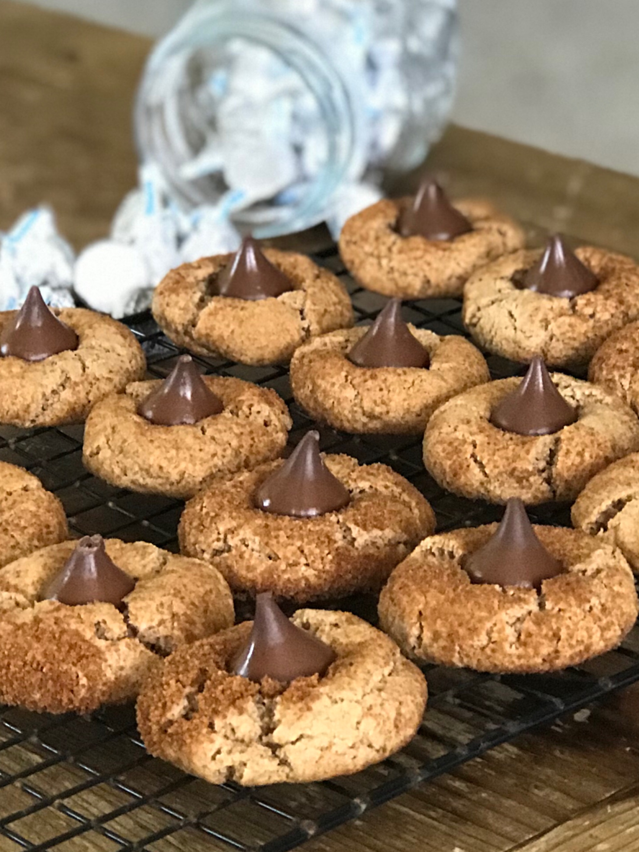 almond butter cookies with kisses